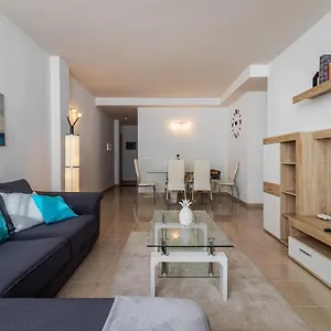 Flatguest Trebolina - 3bdr - Fastwifi - Parking , Vecindario (Gran Canaria) España